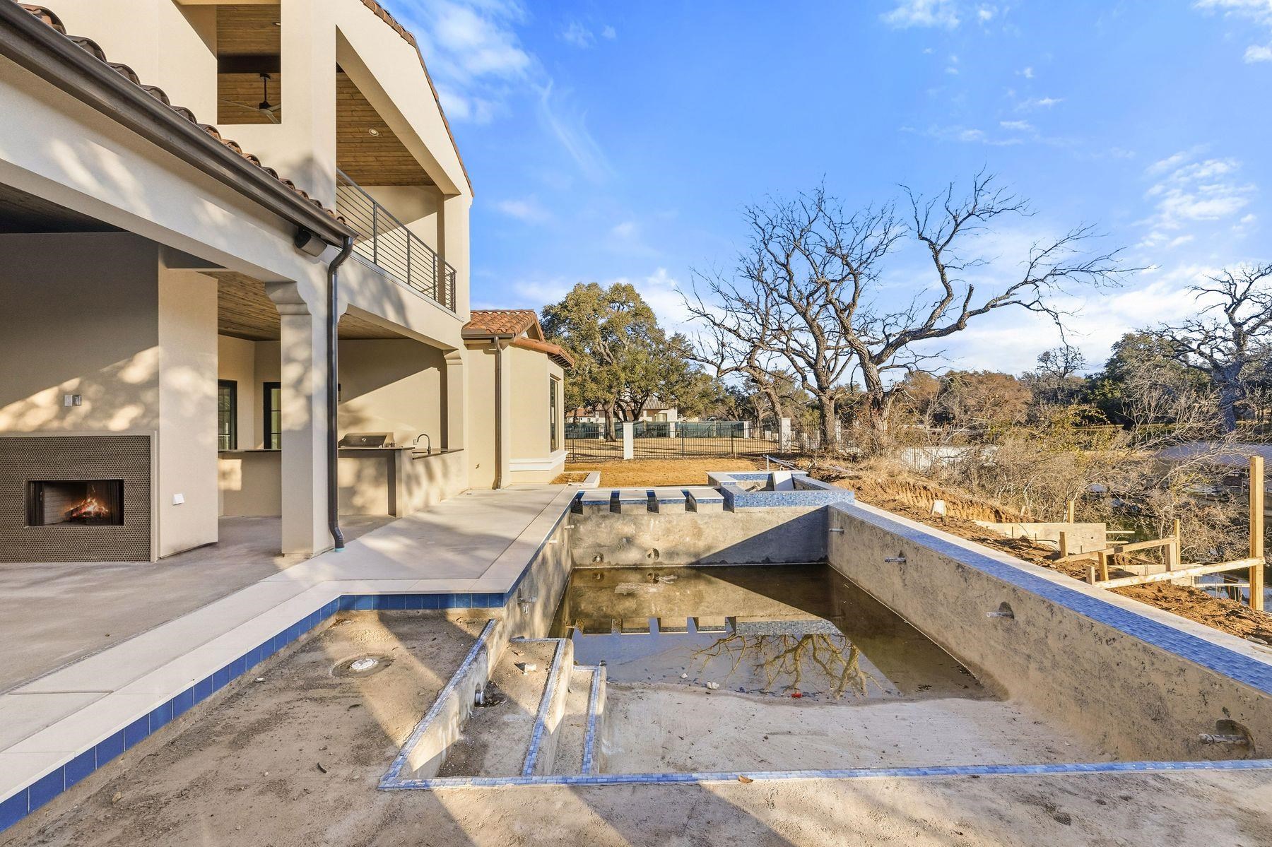 240 La Serena Loop Horseshoe Bay TX 78657