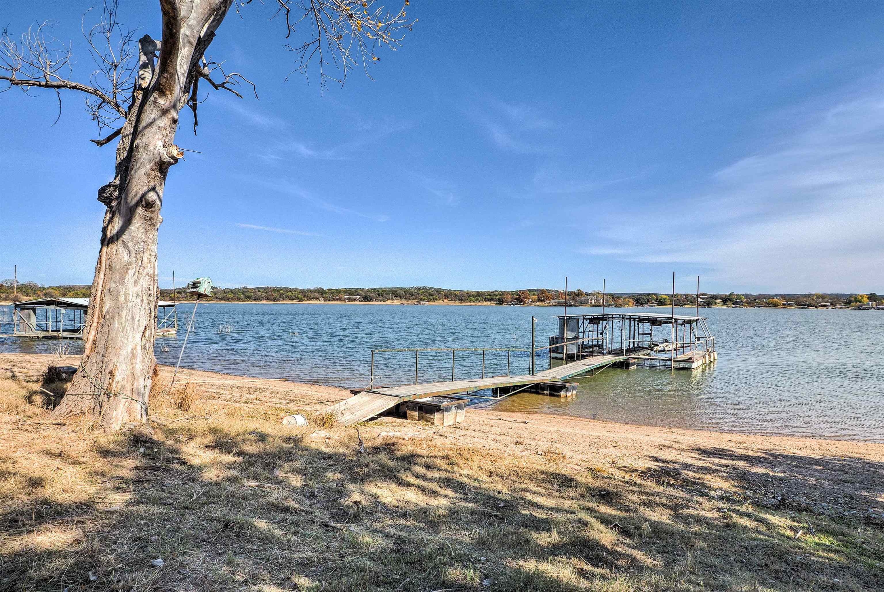 210 Lake Loop Tow TX 78672