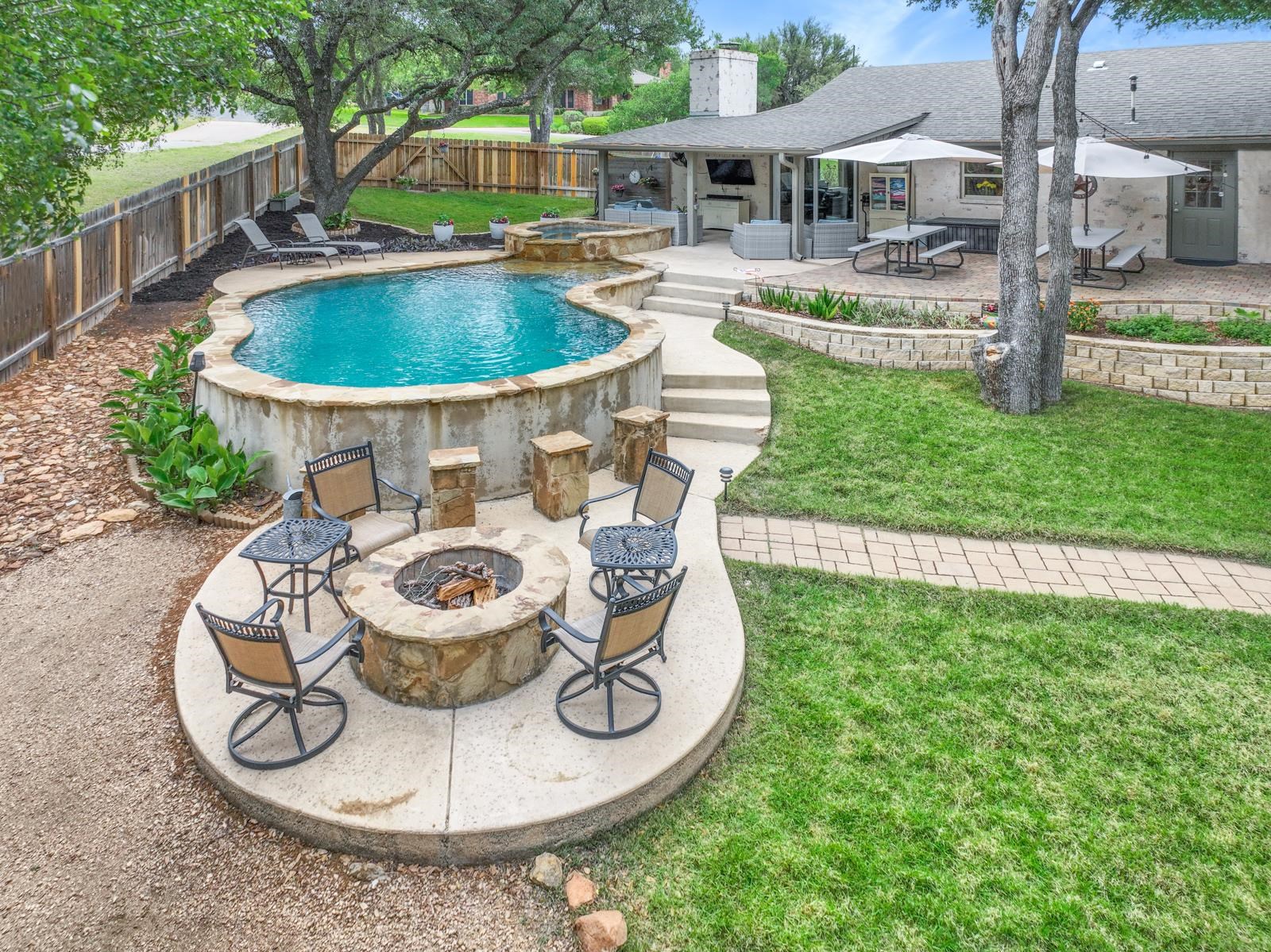 3106 W Oak Ridge Drive Marble Falls TX 78654