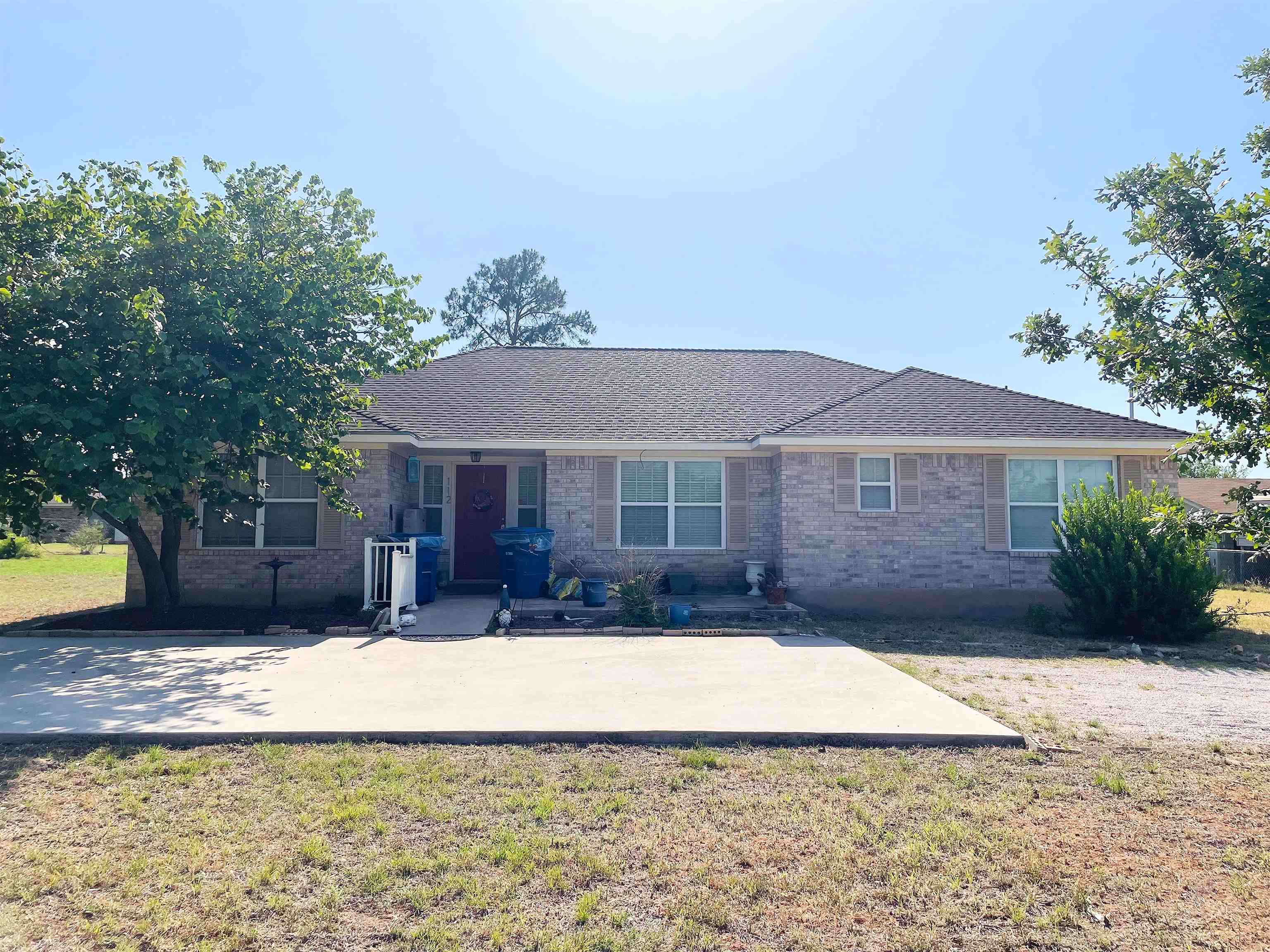112 N River Oaks Drive Burnet TX 78611