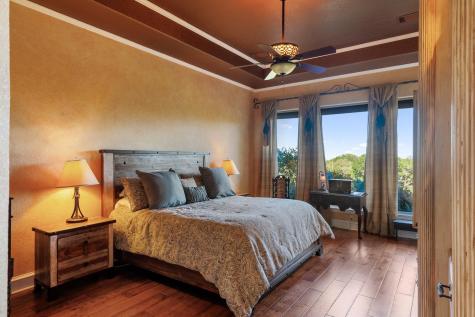 1015 Mountain Leather Horseshoe Bay TX 78657