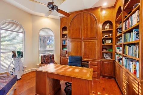 1015 Mountain Leather Horseshoe Bay TX 78657