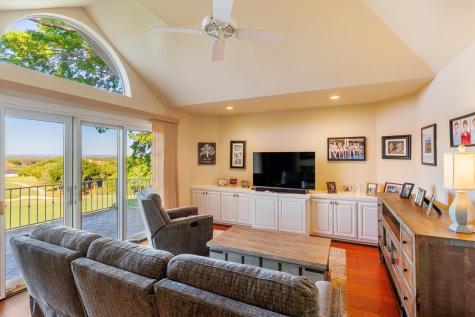 1015 Mountain Leather Horseshoe Bay TX 78657