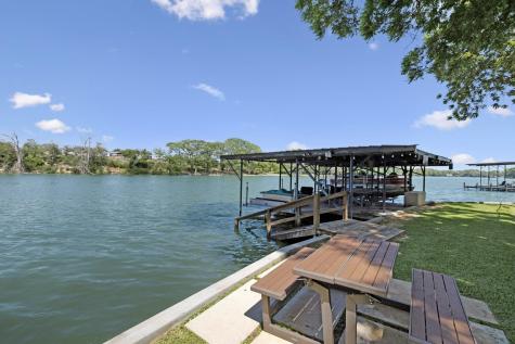 1435 E Zipp Road New Braunfels TX 78130