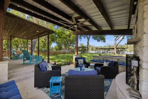 1435 E Zipp Road New Braunfels TX 78130