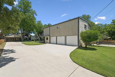 1435 E Zipp Road New Braunfels TX 78130