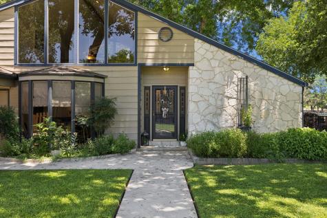 1435 E Zipp Road New Braunfels TX 78130