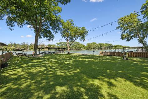 1435 E Zipp Road New Braunfels TX 78130