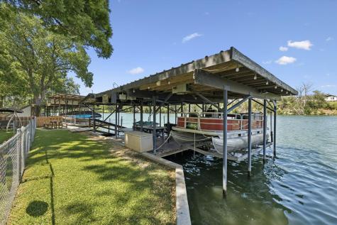 1435 E Zipp Road New Braunfels TX 78130