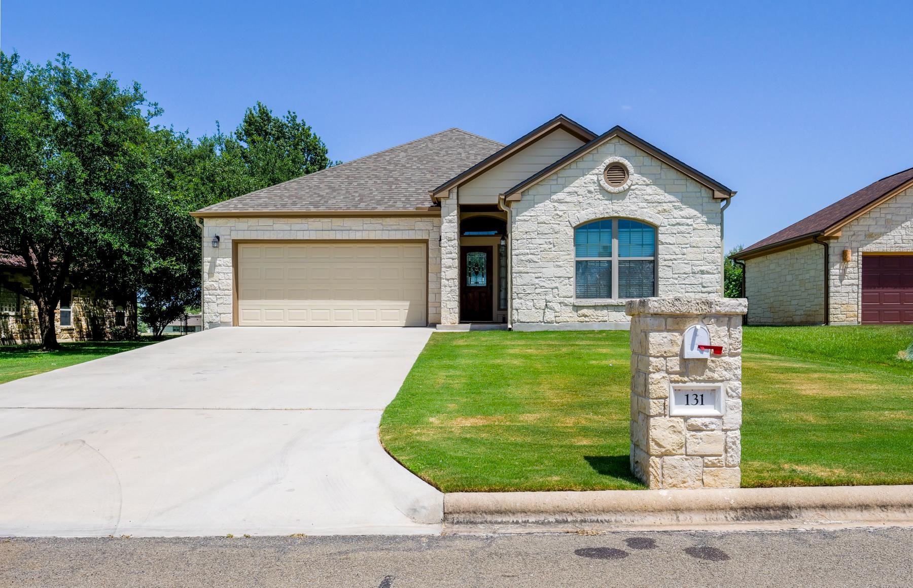 131 Pinehurst Street Meadowlakes TX 78654