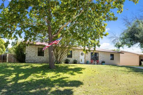 713 N Rhomberg Street Burnet TX 78611
