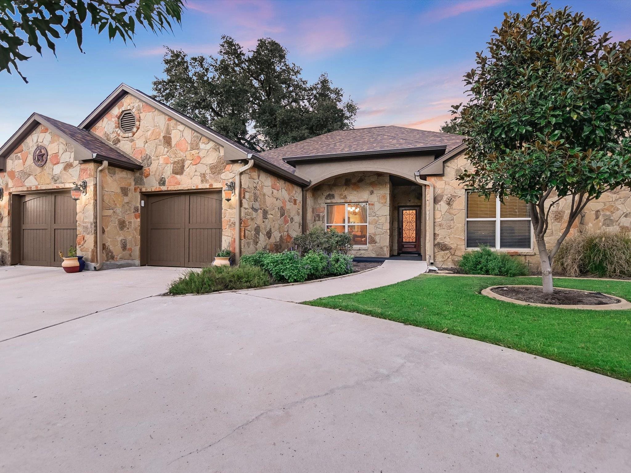 334 Stewart Street Meadowlakes TX 78654