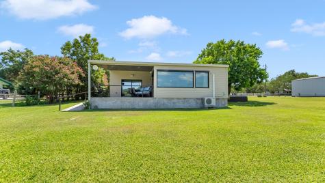 1570 Breeze Way Tow TX 78672