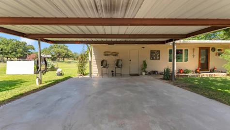 1570 Breeze Way Tow TX 78672
