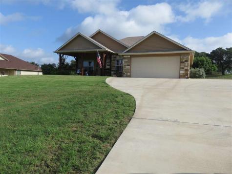 609 E Houston Street Llano TX 78643