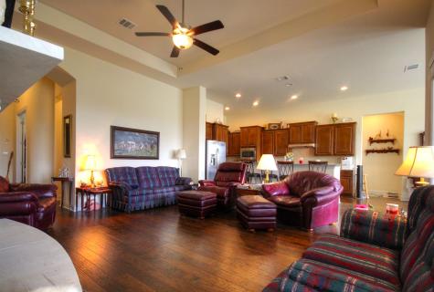 101 Rocky Summit Court Spicewood TX 78669