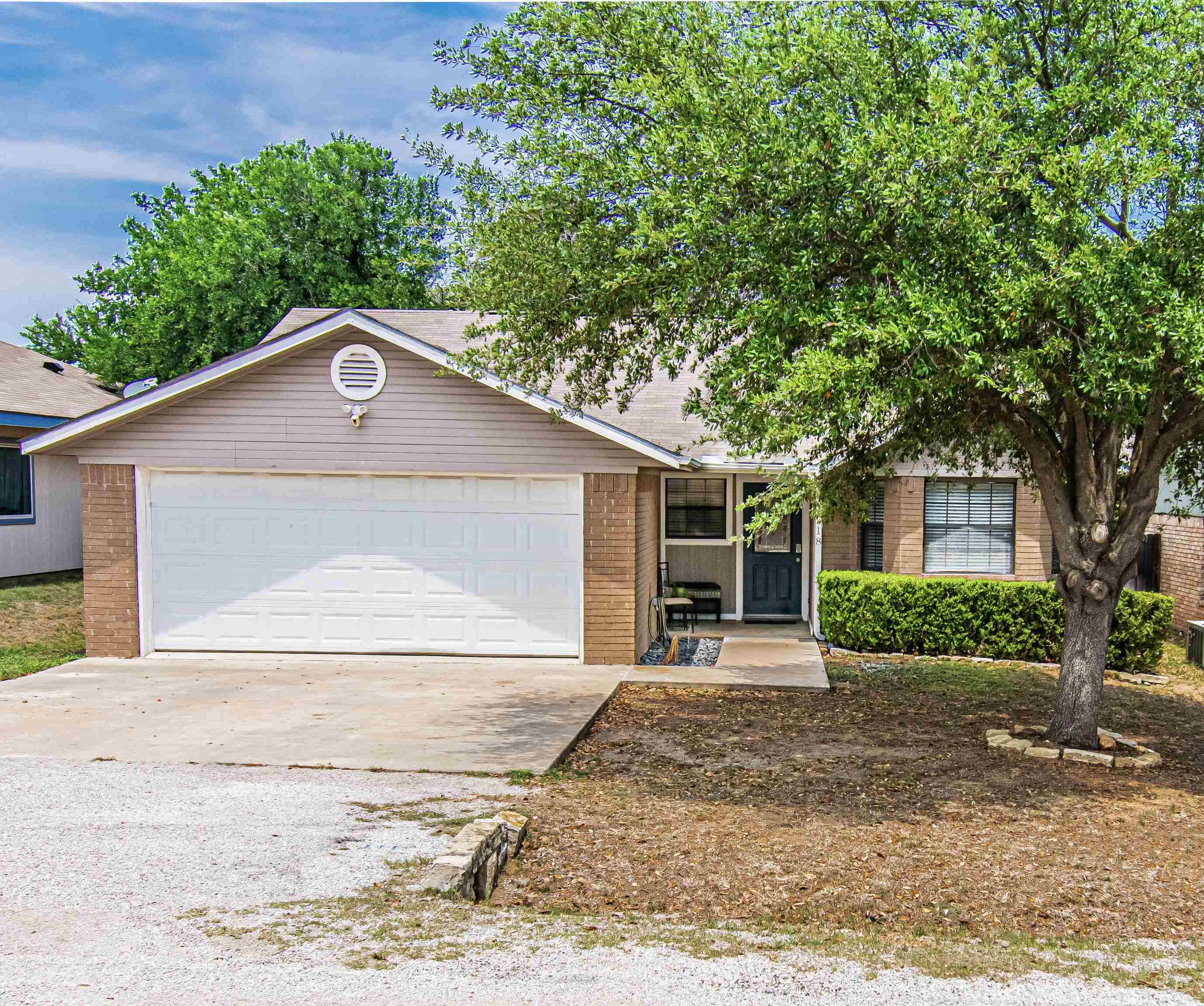1718 Greenwood Lane Kingsland TX 78639