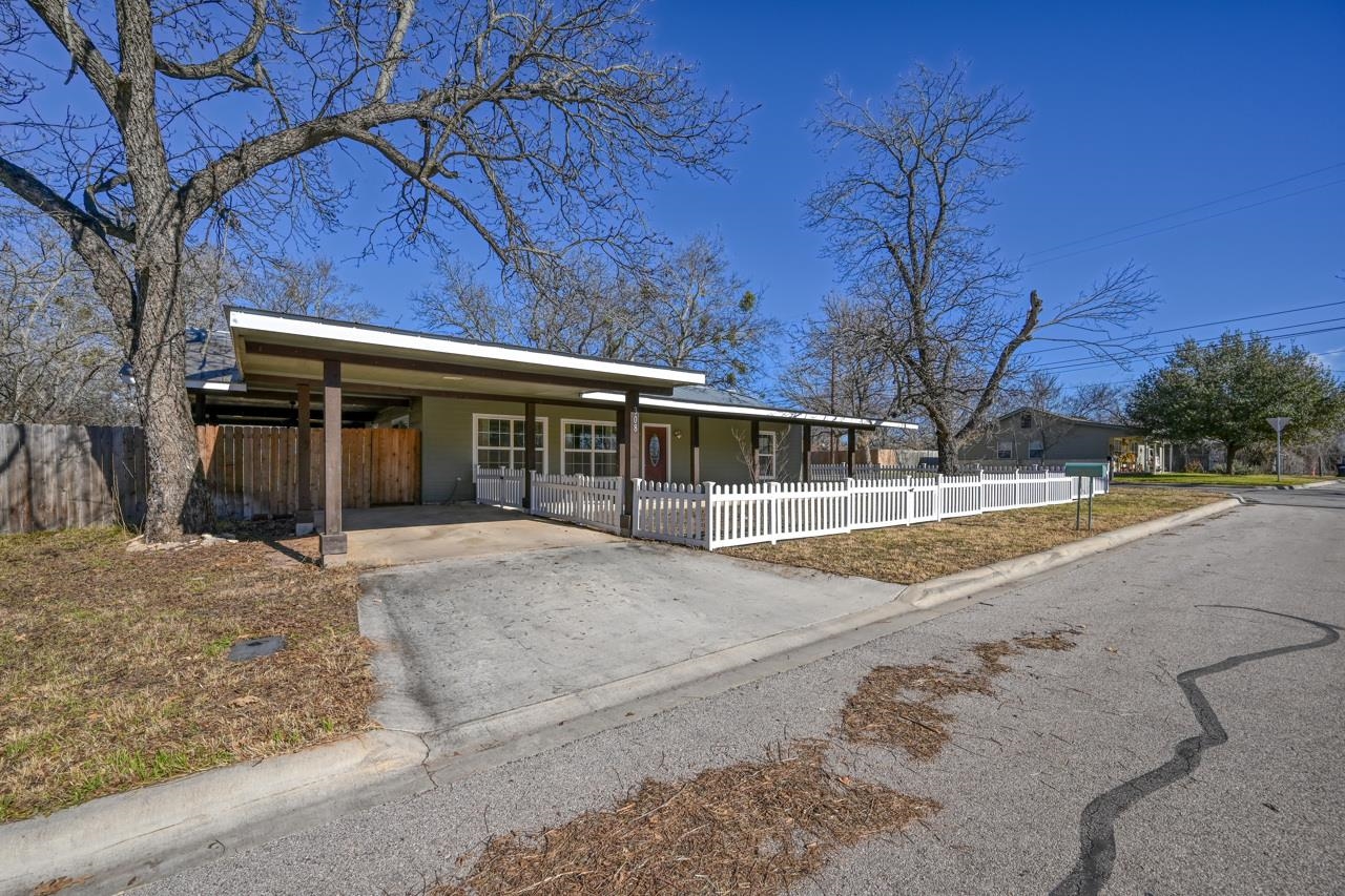 308 E Marble Street Burnet TX 78611