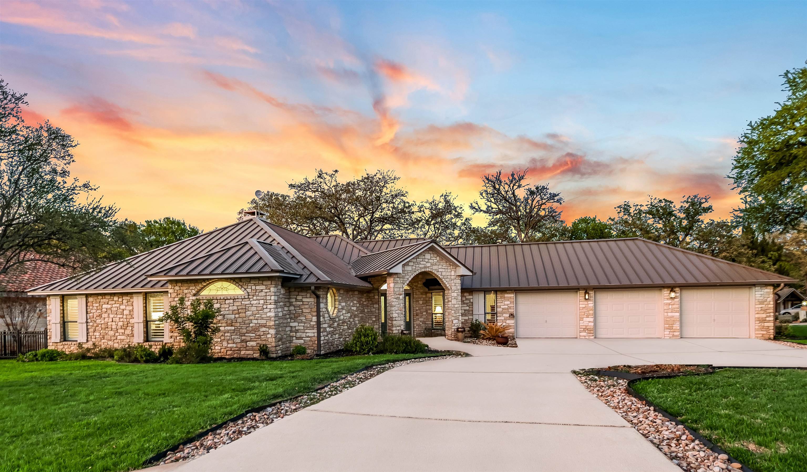 501 Sombrero Horseshoe Bay TX 78657