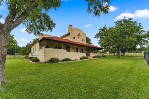 111 Woodlawn Drive Kingsland TX 78639