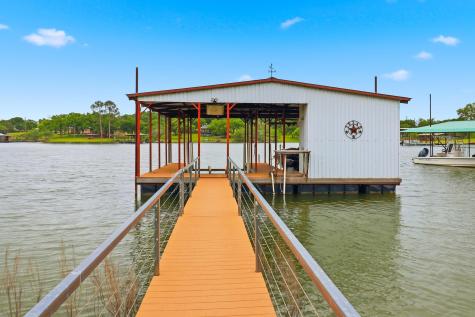 1412 Parkway Tow TX 78672