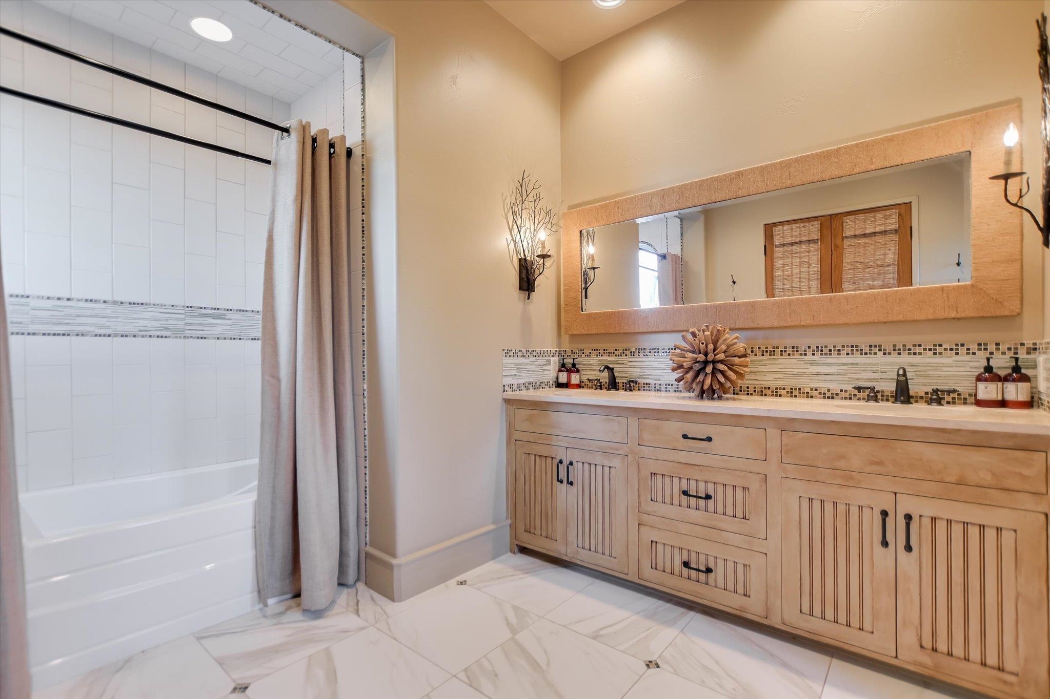 271 La Serena Loop Horseshoe Bay TX 78657