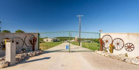 126-130 Robby Lane Kerrville TX 78028