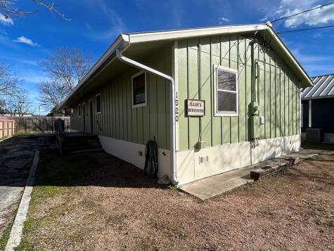 1520 Water Street Kerrville TX 78028