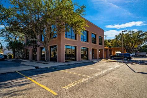 820 Main Street Kerrville TX 78028