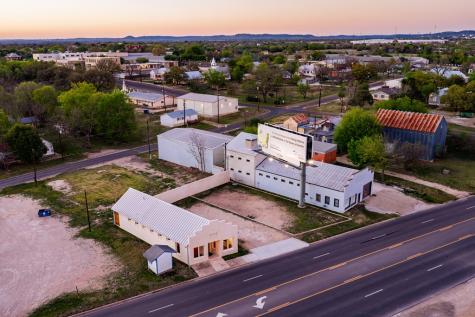 416 Highway 27 Comfort TX 78013