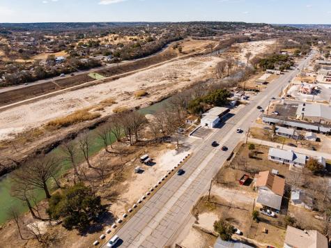 2523 Memorial Boulevard Kerrville TX 78028