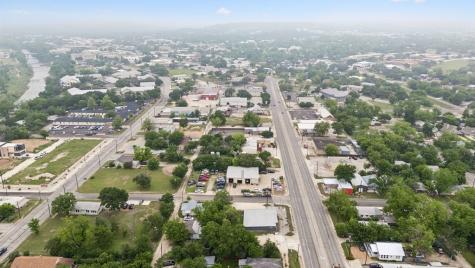 1407 Broadway Kerrville TX 78028