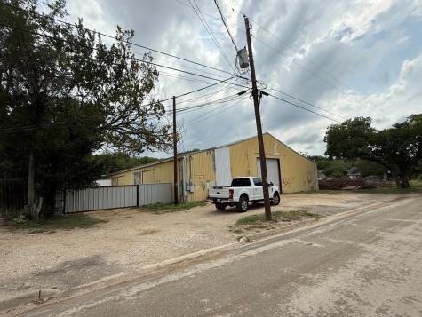 2916 Hunt Street Kerrville TX 78028