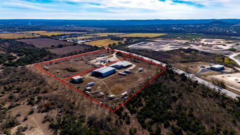 5588 Highway 27 Center Point TX 78010