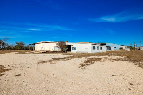 5588 Highway 27 Center Point TX 78010