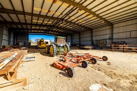 5588 Highway 27 Center Point TX 78010