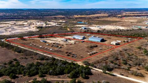 5588 Highway 27 Center Point TX 78010