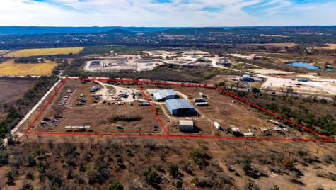 5588 Highway 27 Center Point TX 78010