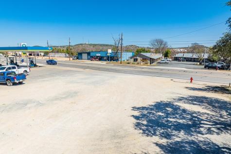 1812 Water Street Kerrville TX 78028