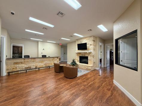 520 Thompson Drive Kerrville TX 78028