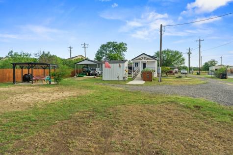286 Highway 173 Bandera TX 78003