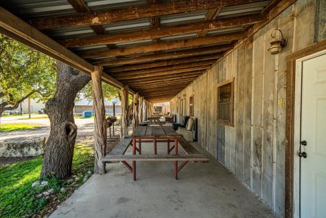204 S Sweeten Street Rocksprings TX 78880