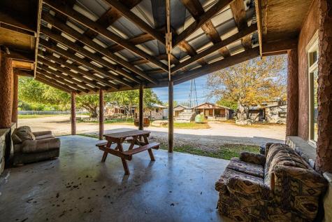 204 S Sweeten Street Rocksprings TX 78880