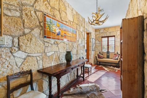 5322 State Highway 16 Bandera TX 78003