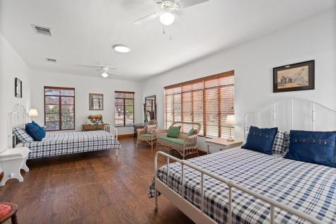 5322 State Highway 16 Bandera TX 78003