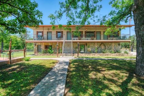 5322 State Highway 16 Bandera TX 78003