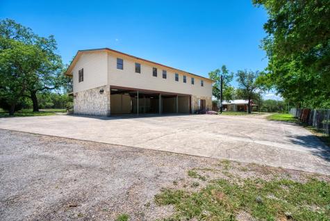 5322 State Highway 16 Bandera TX 78003