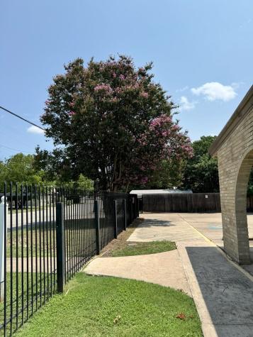 521-601 Clay Street Kerrville TX 78028