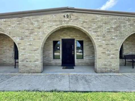 521-601 Clay Street Kerrville TX 78028