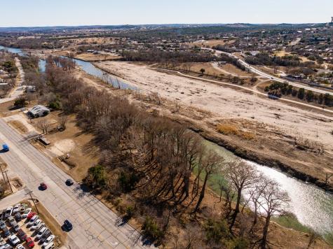 2523 Memorial Boulevard Kerrville TX 78028